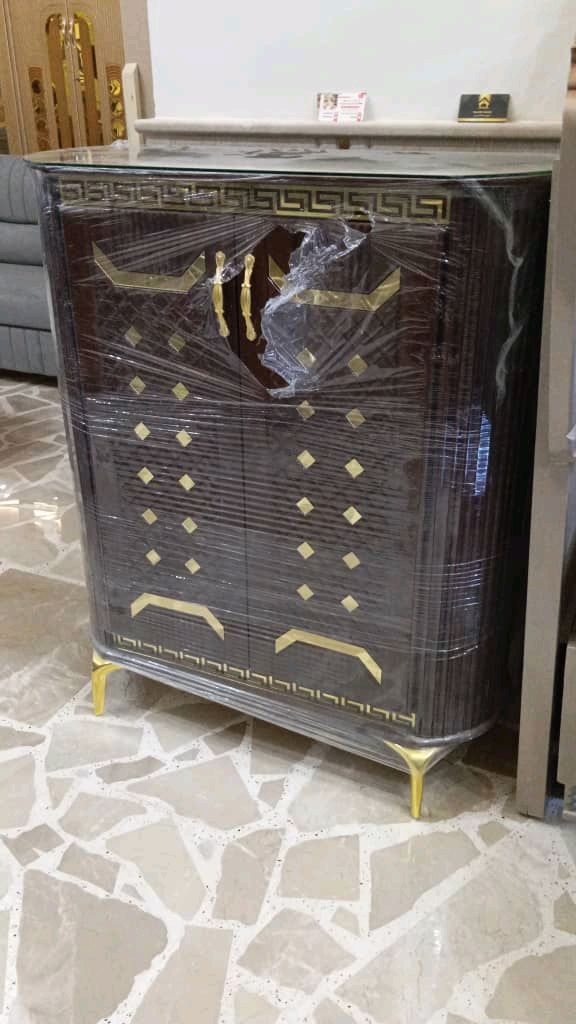 برشبو أحذية